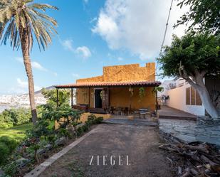 Exterior view of House or chalet for sale in Santa María de Guía de Gran Canaria  with Terrace and Storage room