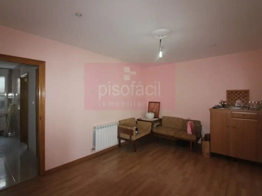 Sala d'estar de Casa o xalet en venda en Lugo amb Terrassa