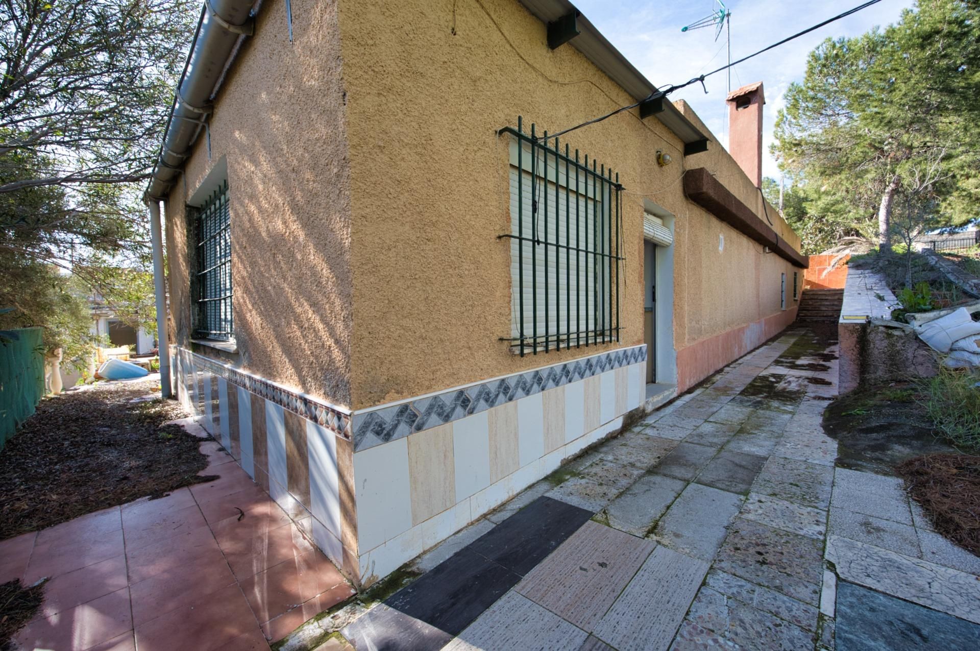 Vista exterior de Casa o chalet en venta en San Vicente del Raspeig / Sant Vicent del Raspeig con Jardín privado