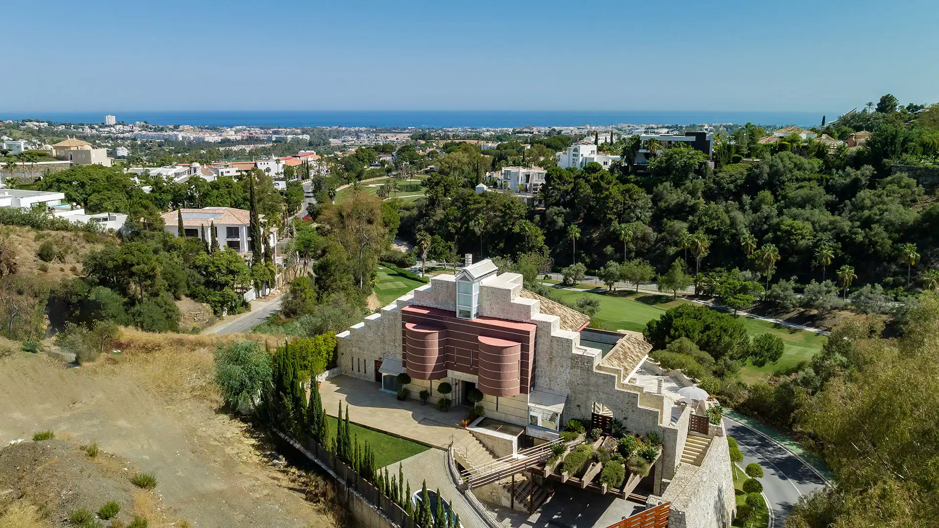 Vista exterior de Casa o chalet en venta en Benahavís con Aire acondicionado, Jardín privado y Terraza