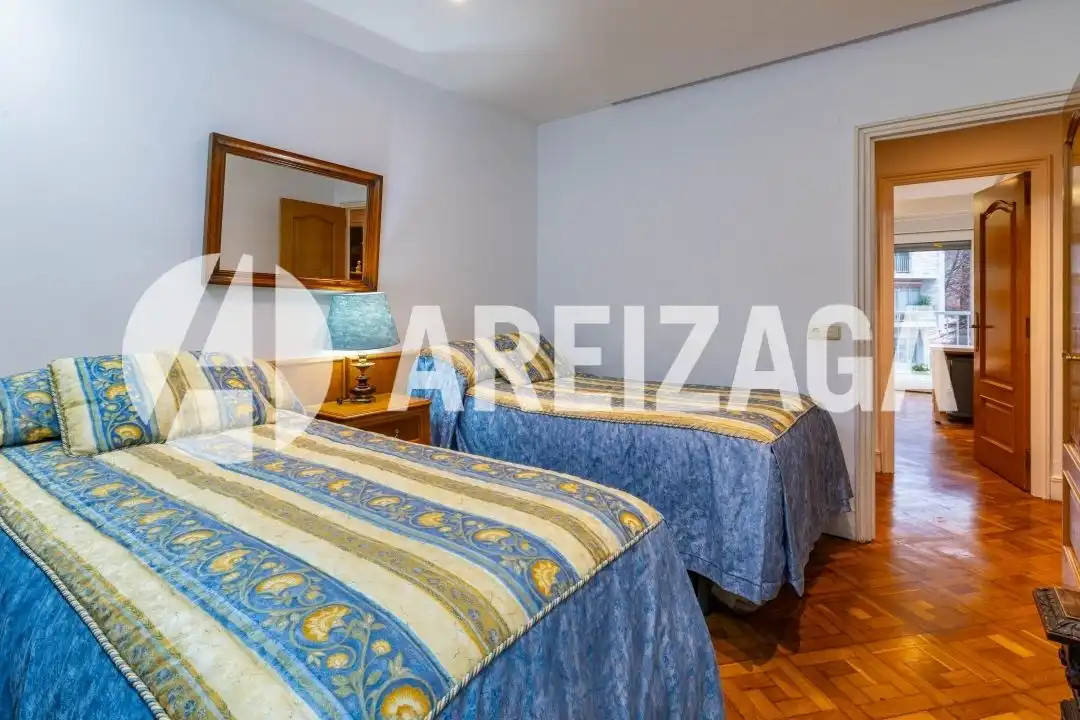 Schlafzimmer von Wohnung zum Verkauf in Donostia - San Sebastián  mit Heizung, Terrasse und Möbliert