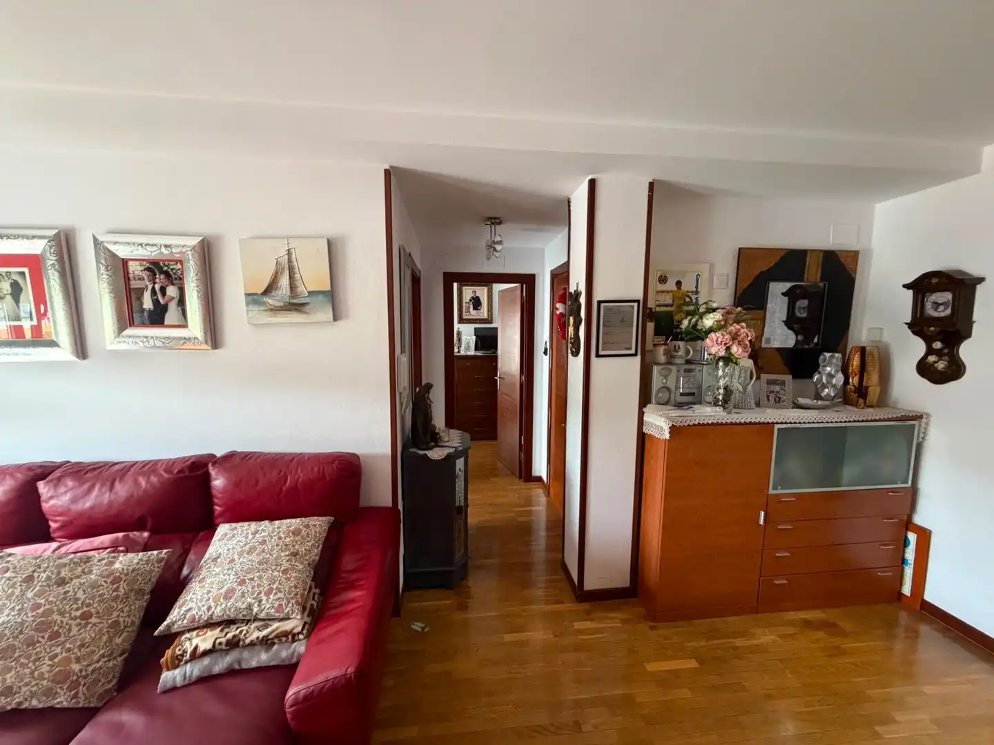 Sala d'estar de Pis en venda en Gijón  amb Calefacció, Traster i Moblat