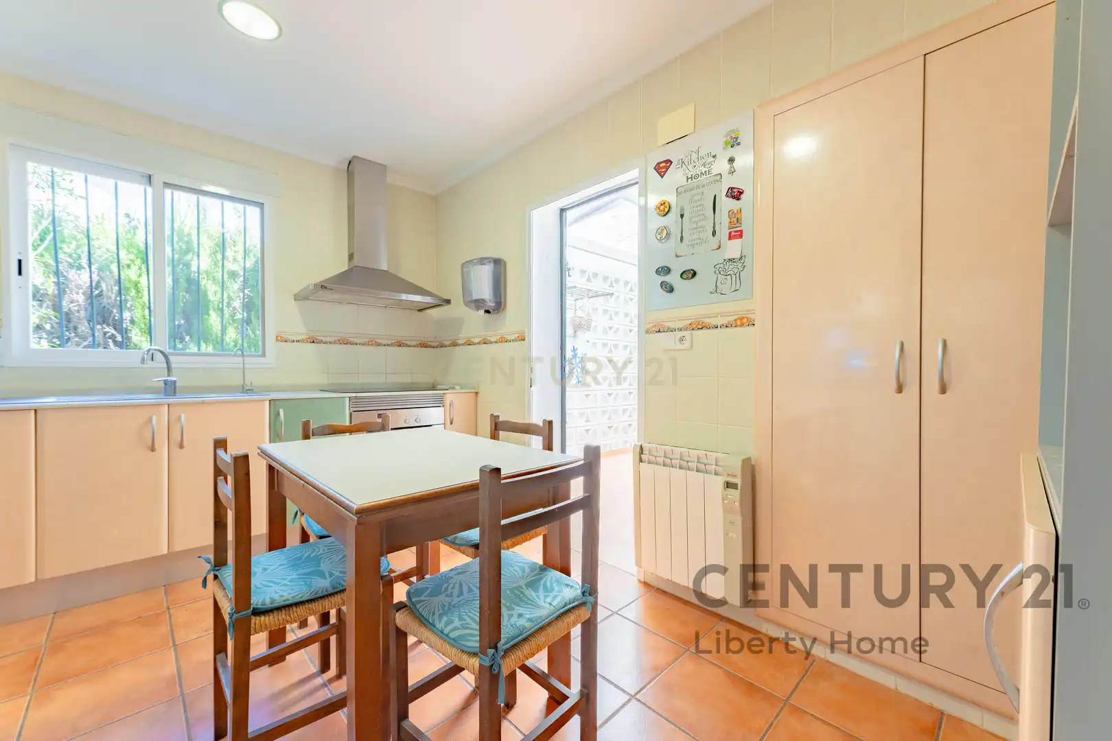 Vista exterior de Casa o xalet en venda en Náquera amb Aire condicionat, Jardí privat i Traster
