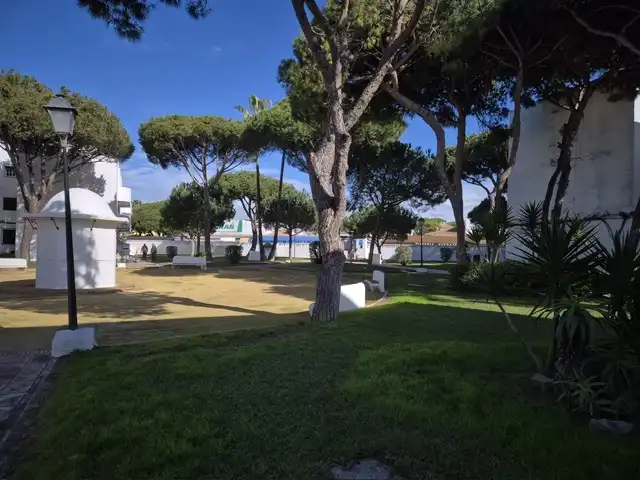 Jardí de Apartament en venda en Chiclana de la Frontera amb Terrassa, Moblat i Piscina comunitària