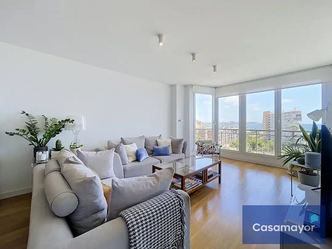 Sala d'estar de Dúplex en venda en Alicante / Alacant amb Aire condicionat