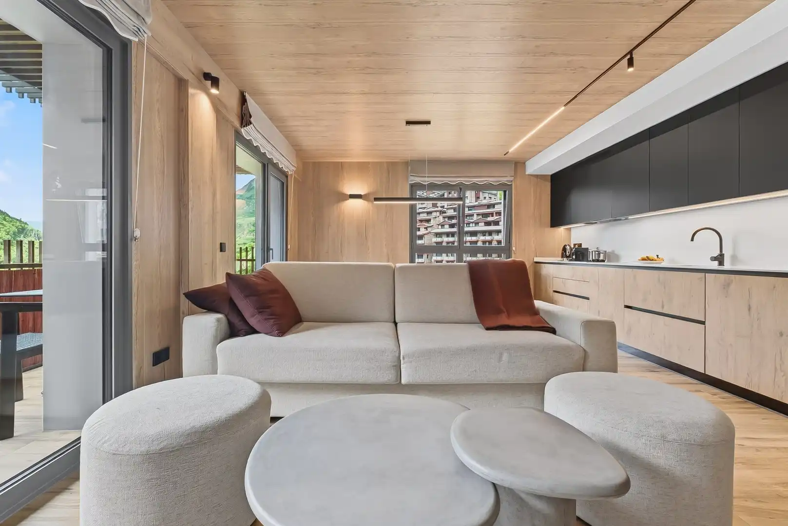 Wohnzimmer von Wohnung zur Miete in Canillo mit Heizung, Terrasse und Abstellraum