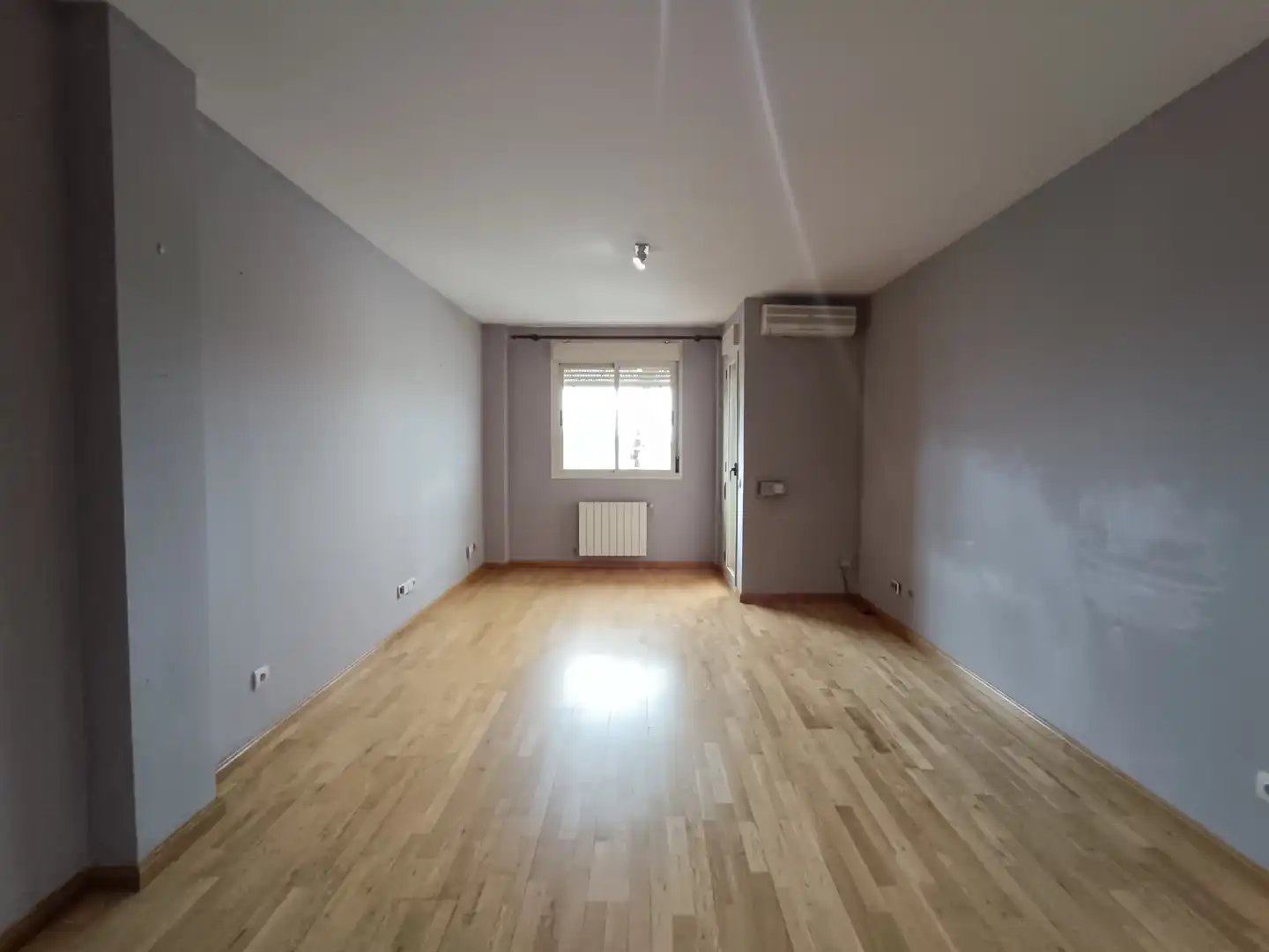 Schlafzimmer von Wohnungen zum Verkauf in Villanueva del Pardillo mit Klimaanlage, Heizung und Parkett