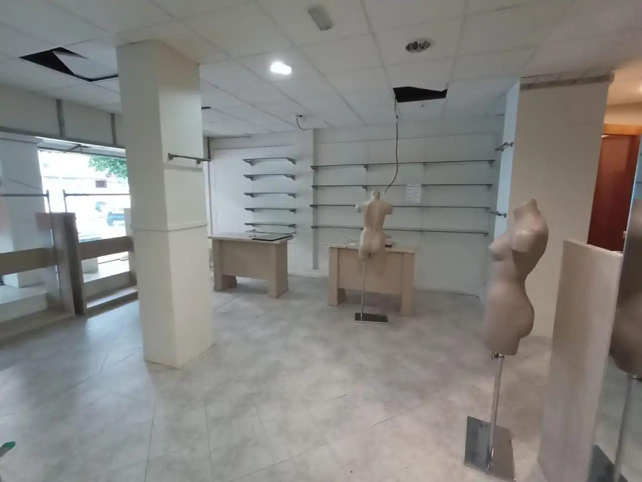 Local comercial en venda a Avenida Virgen Milagrosa, imagen 12