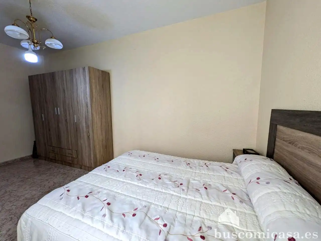 Dormitori de Casa o xalet en venda en Linares amb Aire condicionat, Terrassa i Balcó