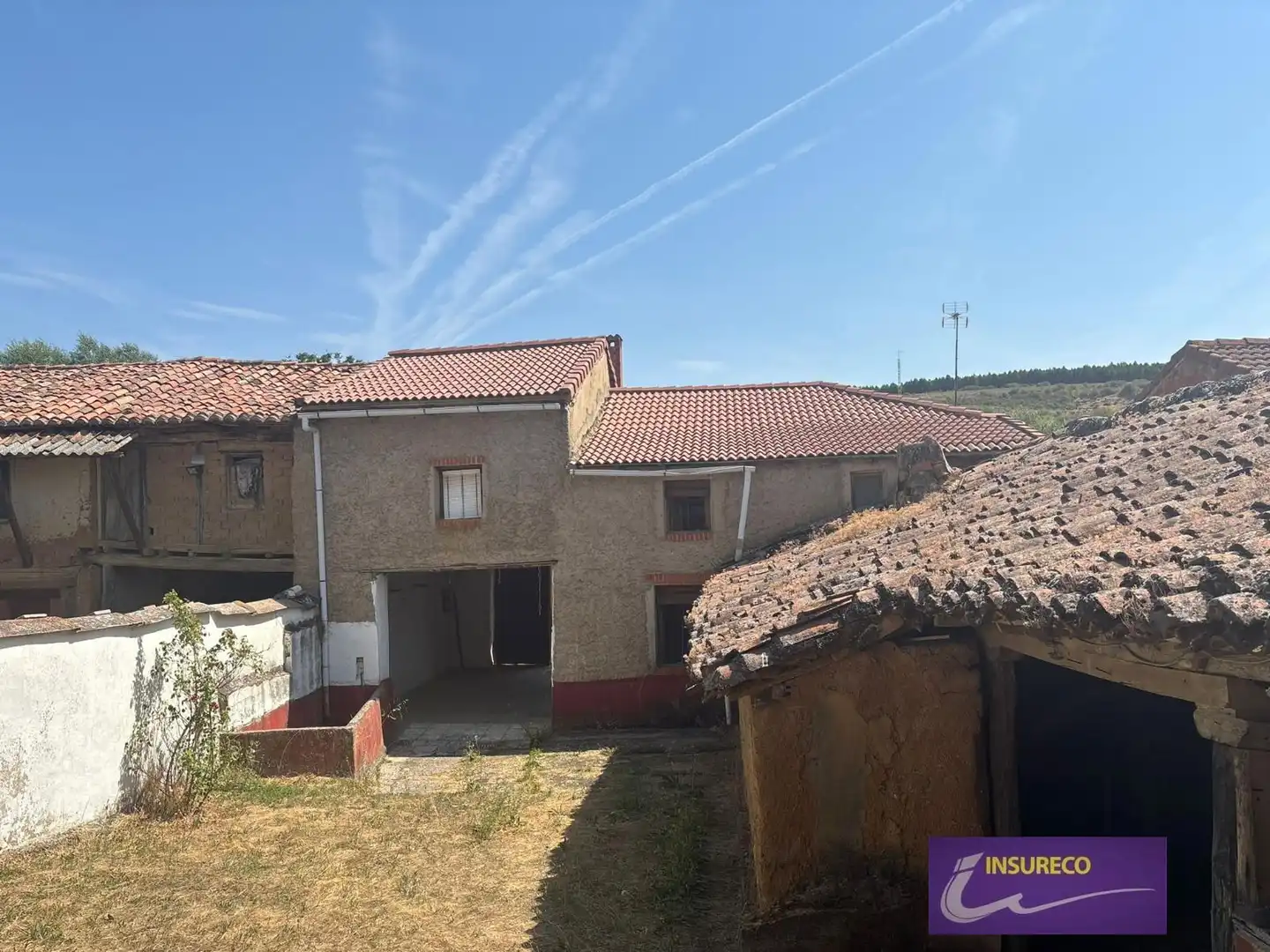 Vista exterior de Casa o chalet en venta en Gradefes con Amueblado