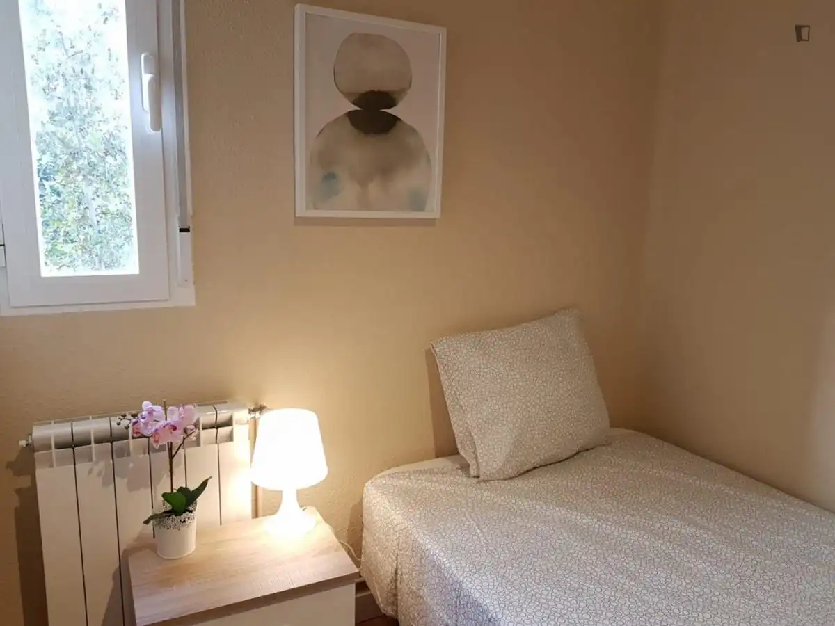 Habitació a Palomeras Bajas
