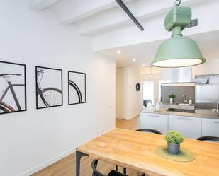 Cuina de Apartament per a compartir en  Barcelona Capital amb Aire condicionat i Terrassa