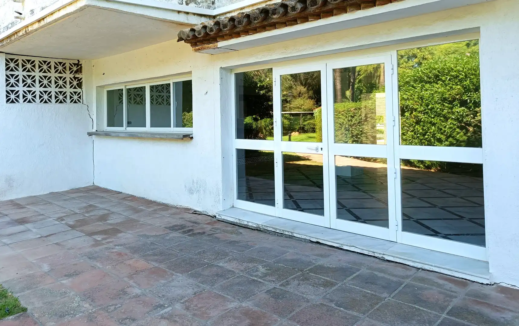 Jardí de Local en venda en Estepona