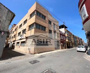 Vista exterior de Edifici en venda en Alzira