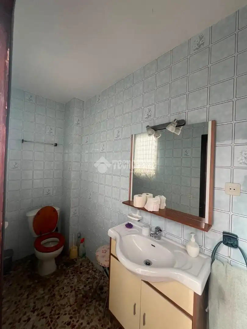 Bany de Casa o xalet en venda en Sevilla amb Aire condicionat i Terrassa