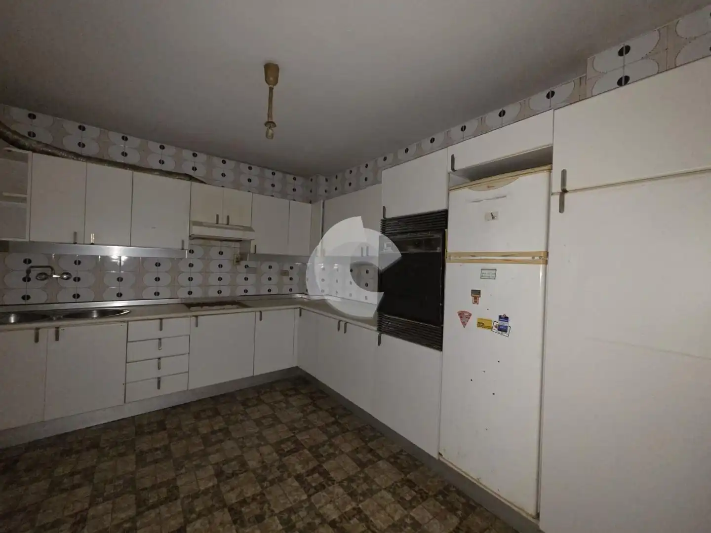 Kitchen of Flat for sale in Vigo   with Storage room