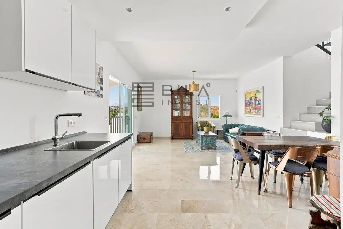Villa avec piscine à vendre à Cerros del Aguila, imagen 27