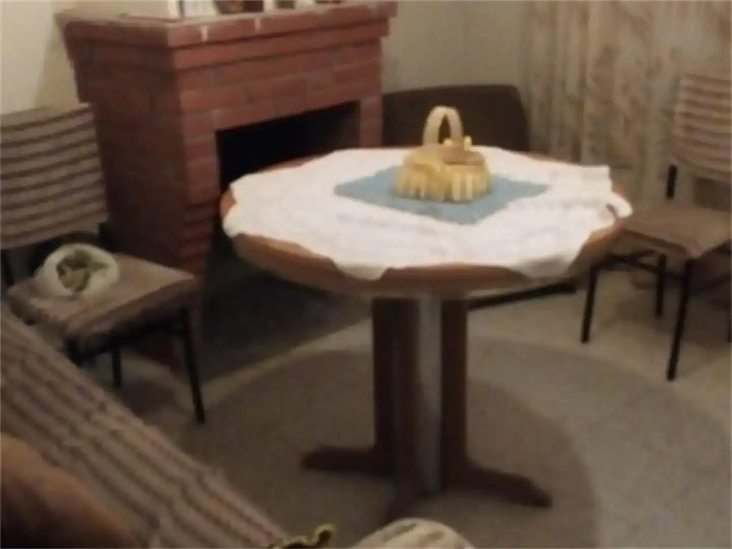 Comedor de Garaje en venta en San Miguel de Serrezuela, Ávila