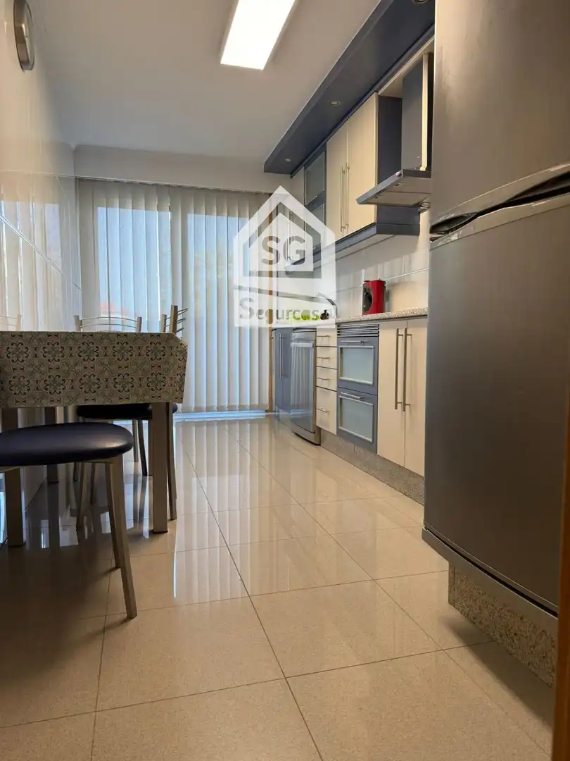 Kitchen of Flat for sale in Ourense Capital   with Heating, Terrace and Storage room