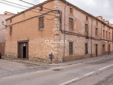 Casa en venda a Conde Vallellano 17
