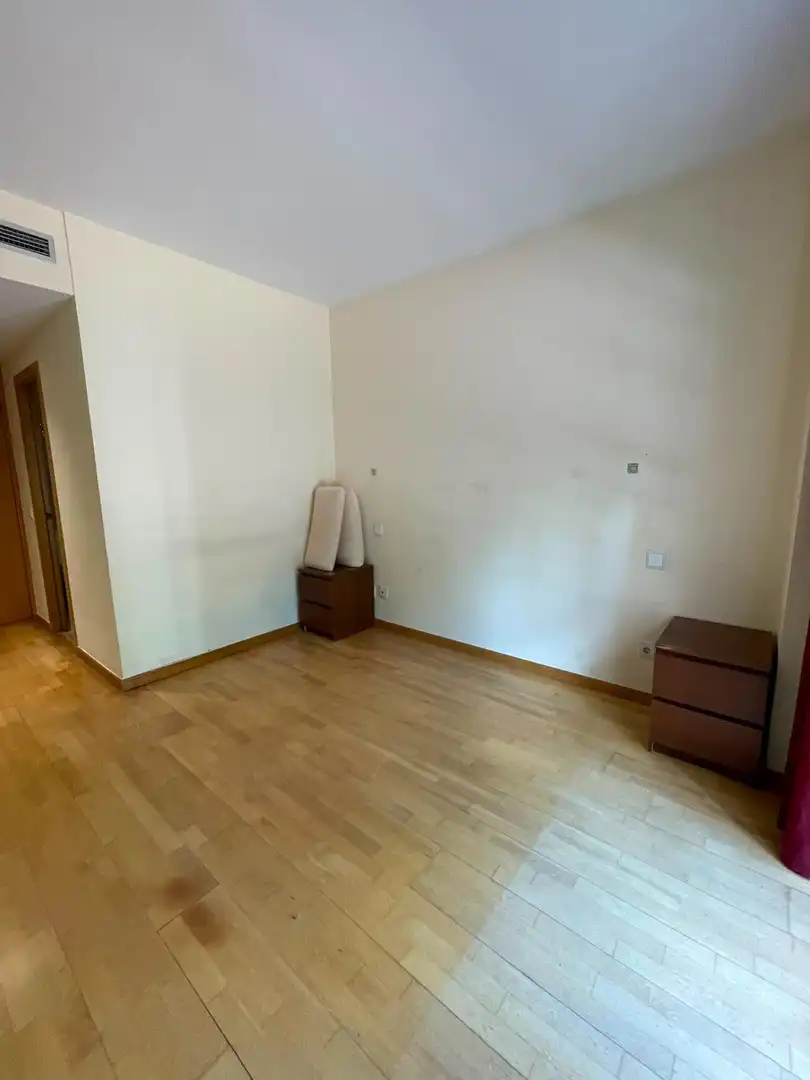 Schlafzimmer von Wohnung zur Miete in Las Rozas de Madrid mit Klimaanlage, Heizung und Terrasse