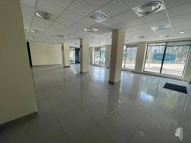 Local comercial en Alquiler en Plaza de Toros - Ayuntamiento