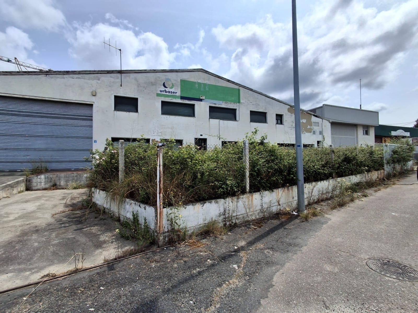 Exterior view of Industrial buildings for sale in San Cibrao das Viñas