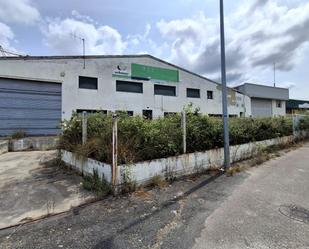 Vista exterior de Nau industrial en venda en San Cibrao das Viñas