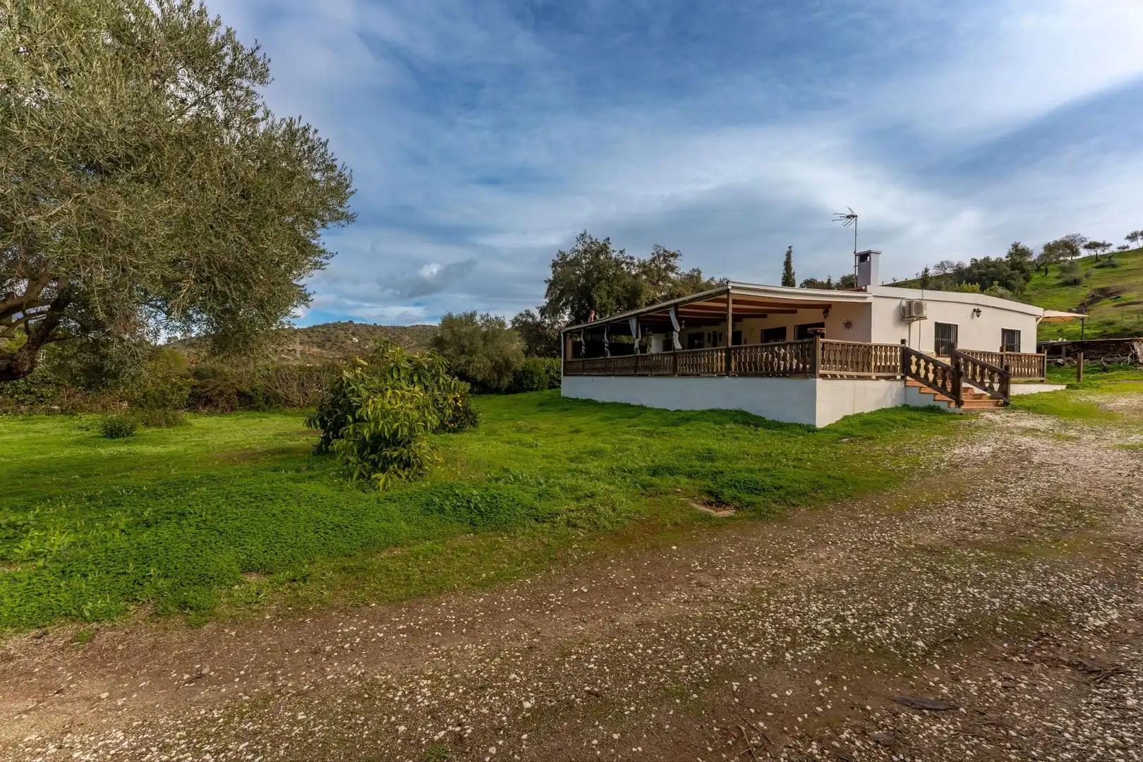 Vista exterior de Finca rústica en venta en Monda con Trastero y Piscina