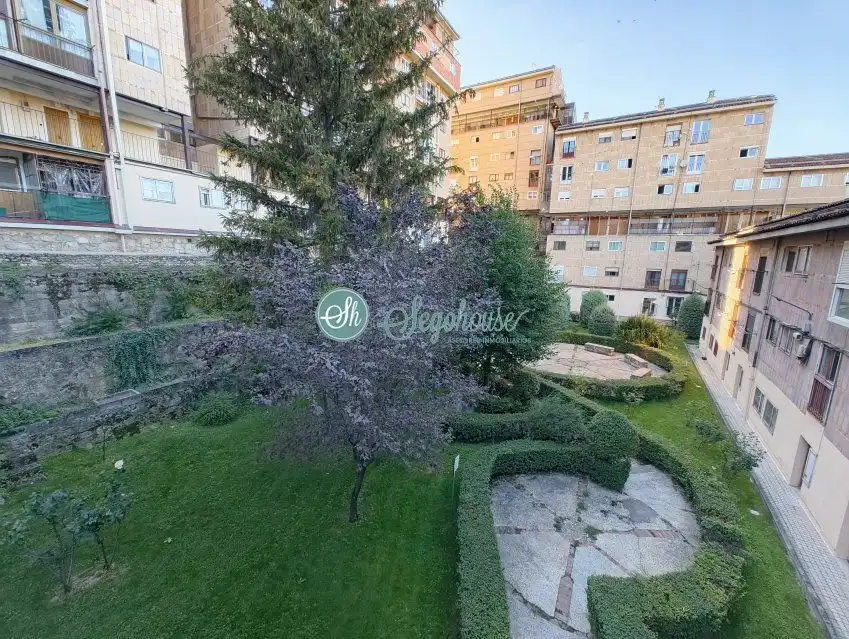 Jardín de Piso en venta en Plaza Mayor - San Agustín