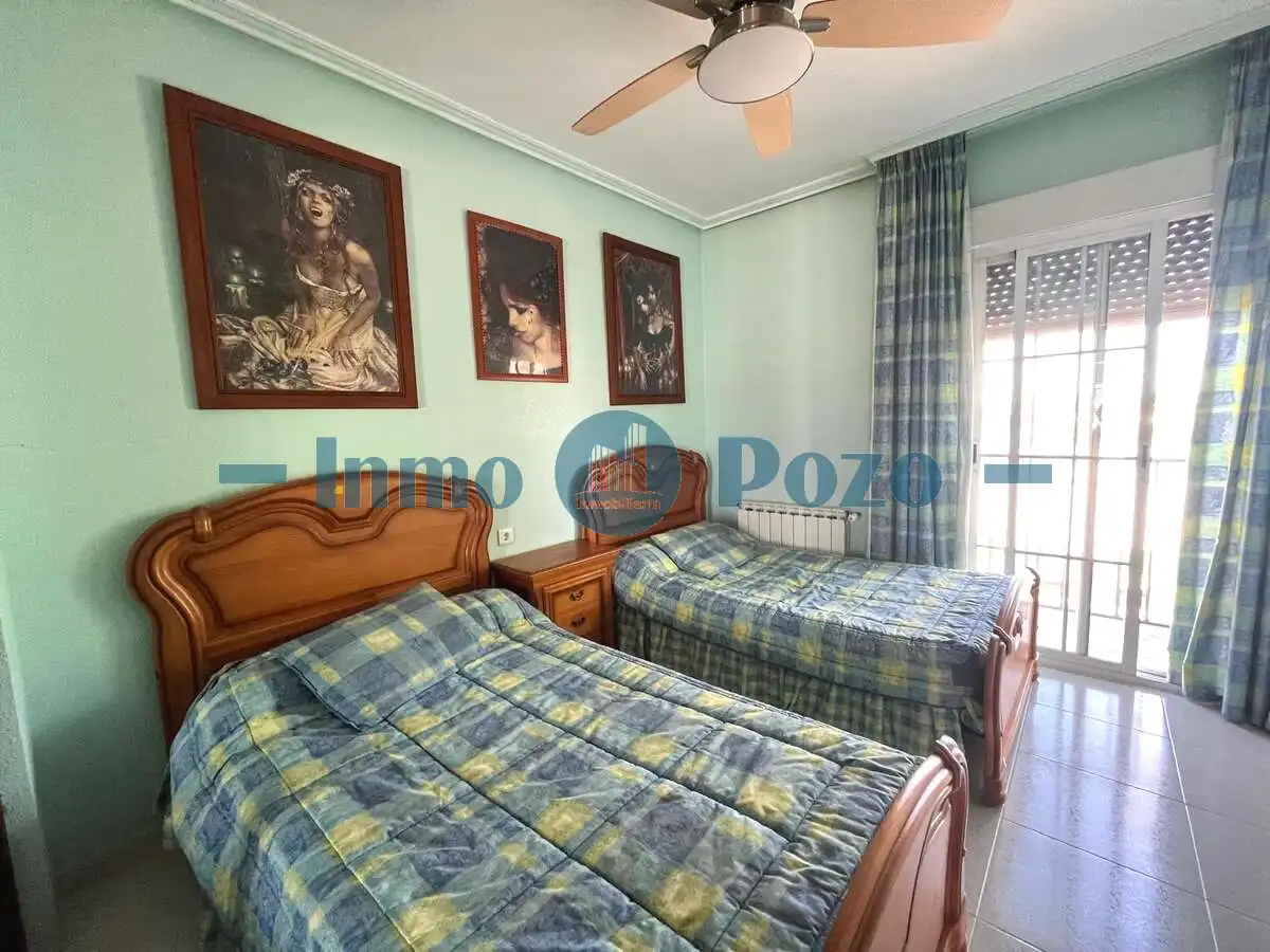 Schlafzimmer von Maisonette zum Verkauf in Almendralejo mit Abstellraum und Möbliert