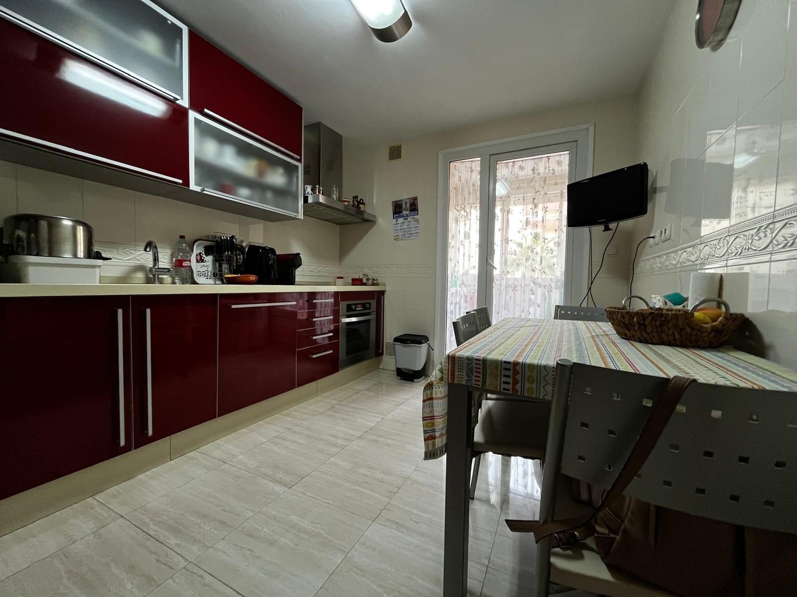 Kitchen of Flat for sale in Algeciras  with Terrace and Balcony