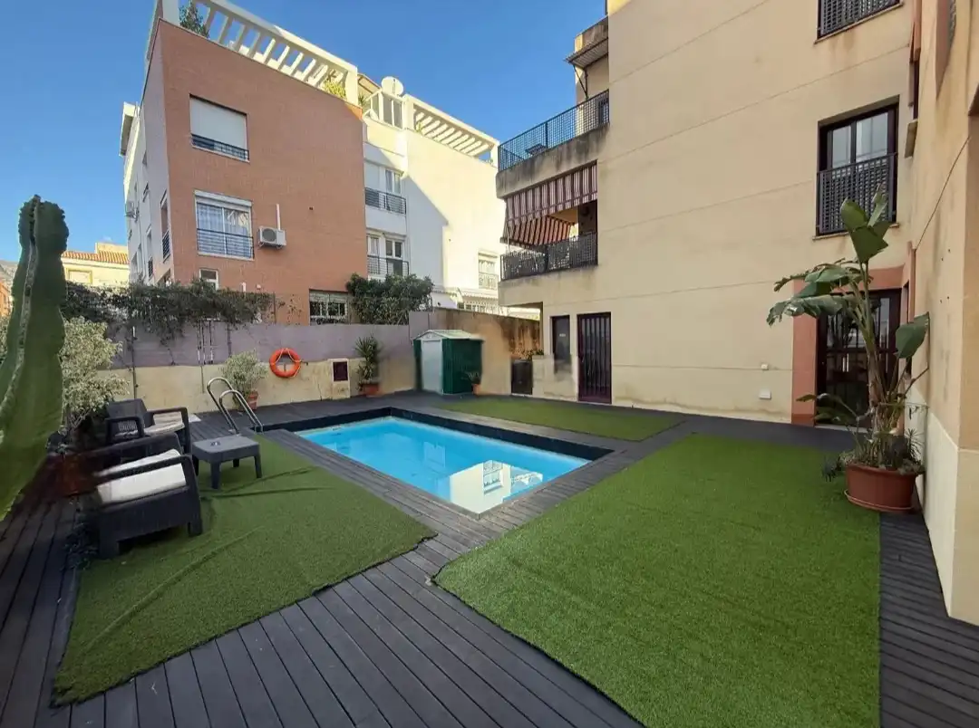 Piscina de Planta baja en venta en Torremolinos con Terraza y Piscina