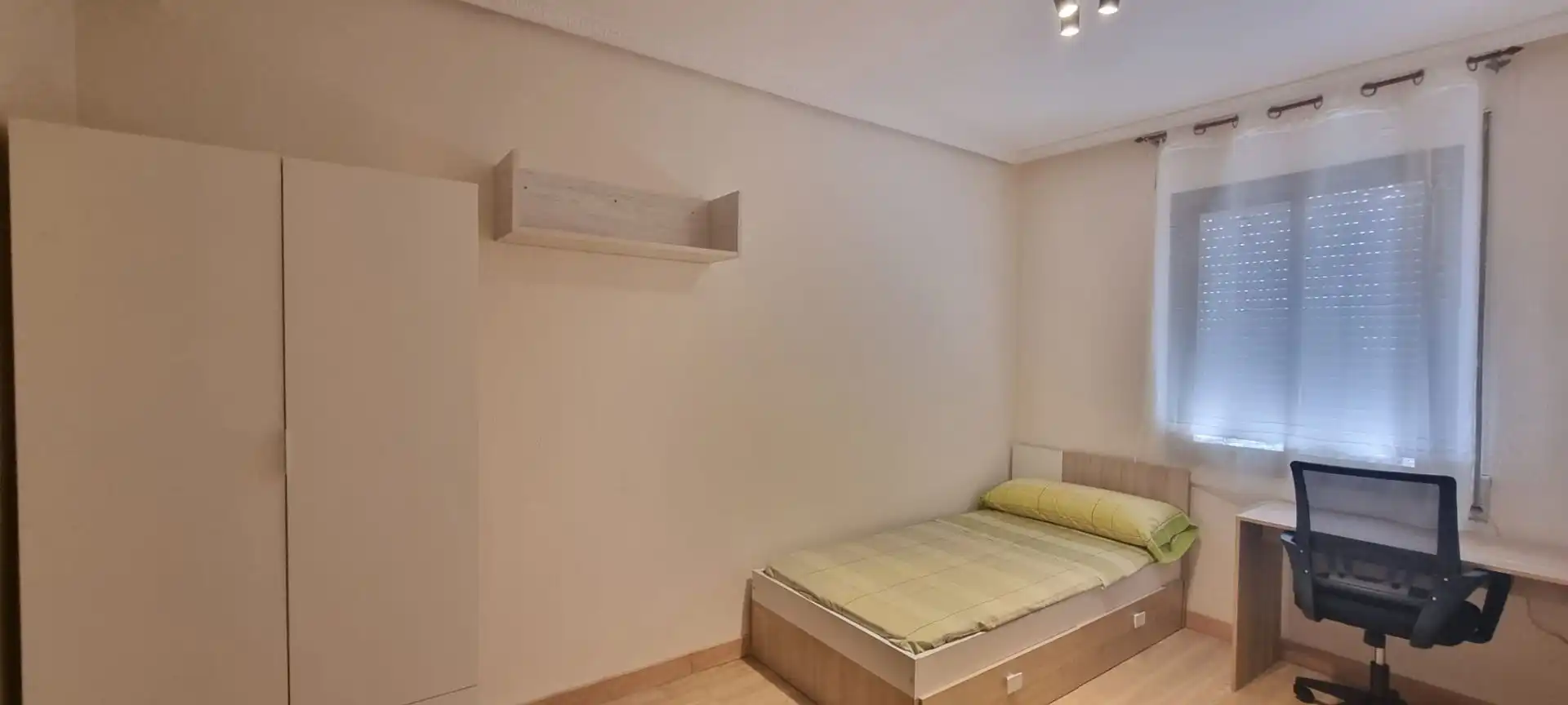 Bedroom of Flat for rent in Torrijos  with Air Conditioner and Furnished