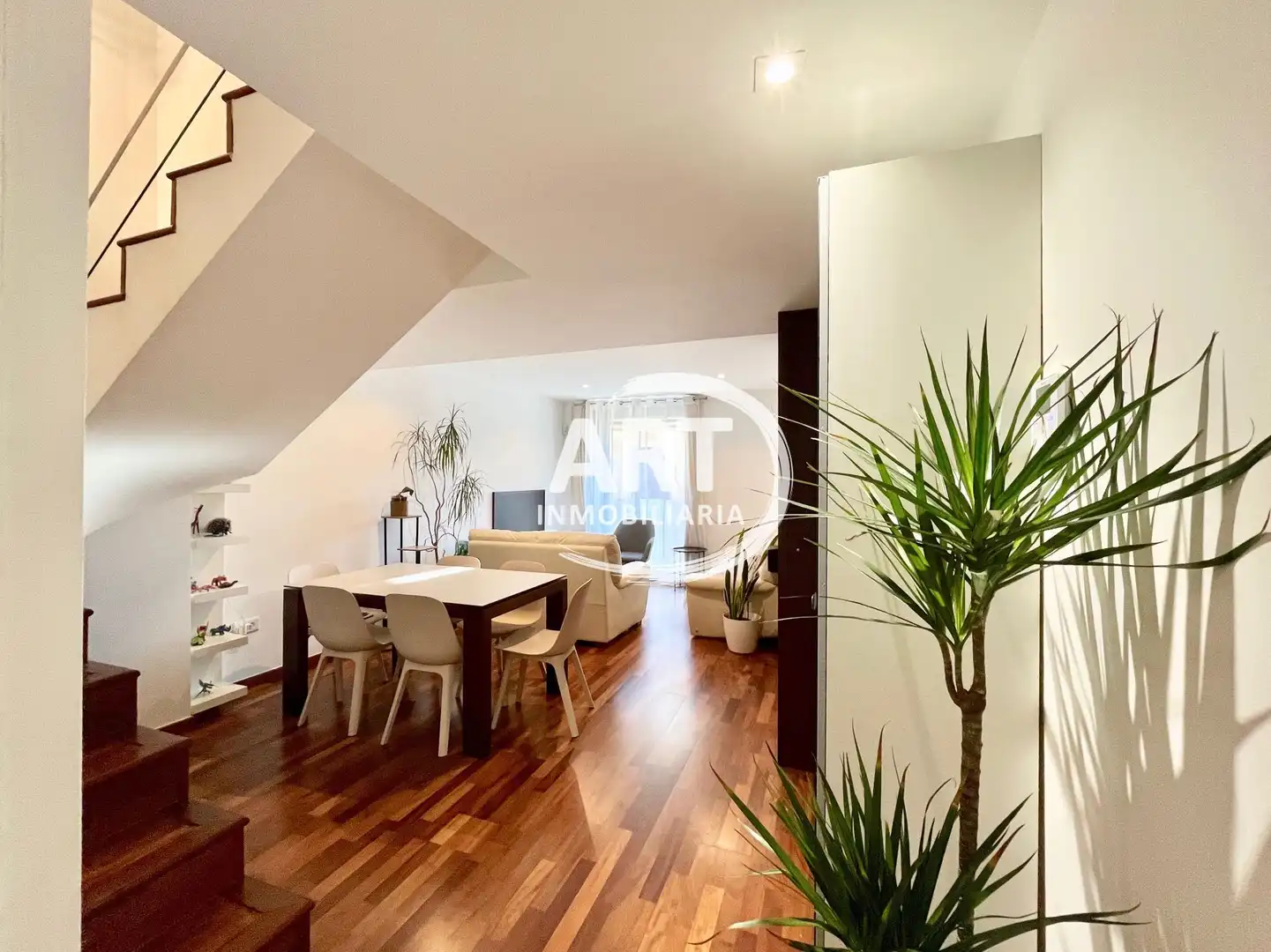 Living room of Duplexes for sale in Rocafort  with Air Conditioner and Storage room