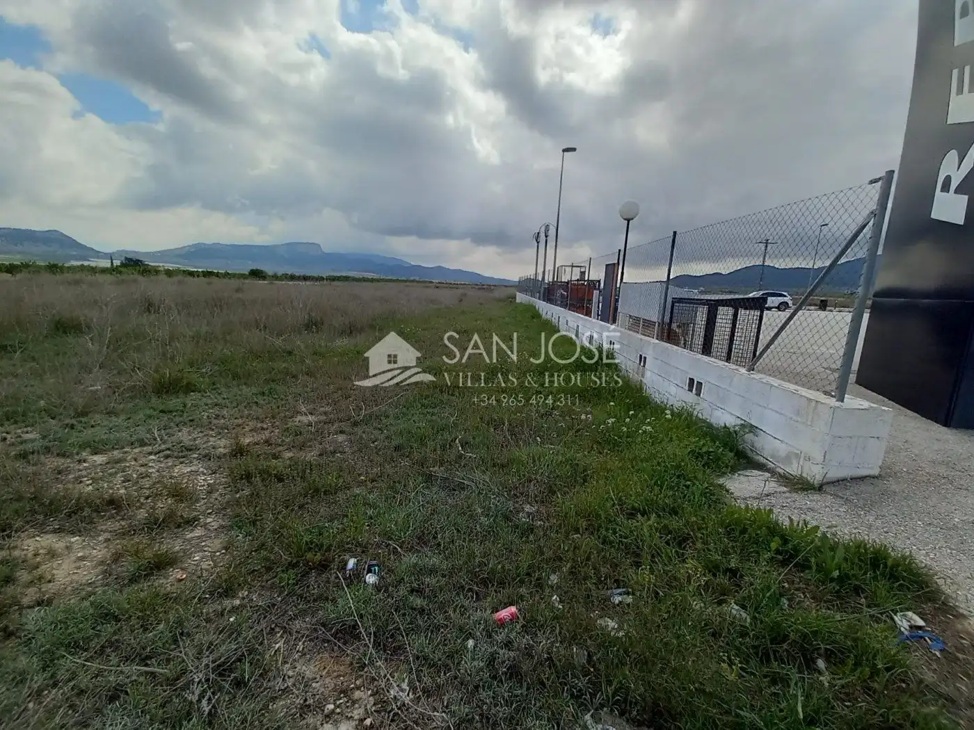 Land for sale in Monóvar  / Monòver