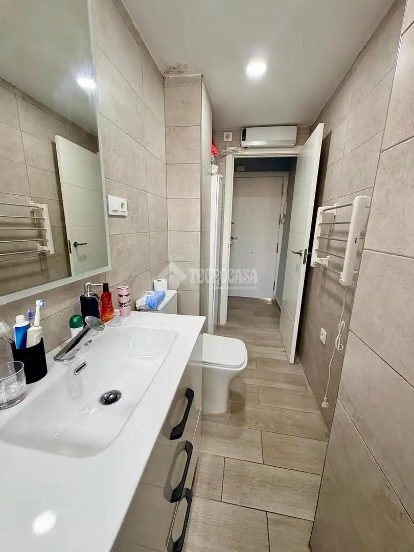 Baño de Piso en venta en Sevilla con Aire acondicionado, Calefacción y Terraza