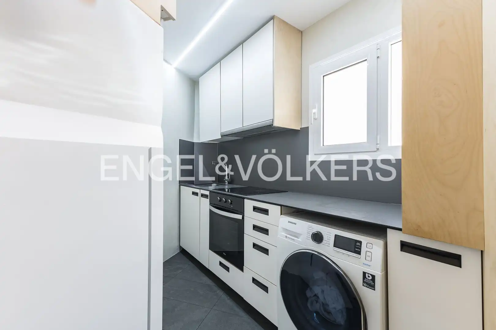 Cuina de Apartament en venda en Sant Joan Despí amb Aire condicionat, Calefacció i Moblat