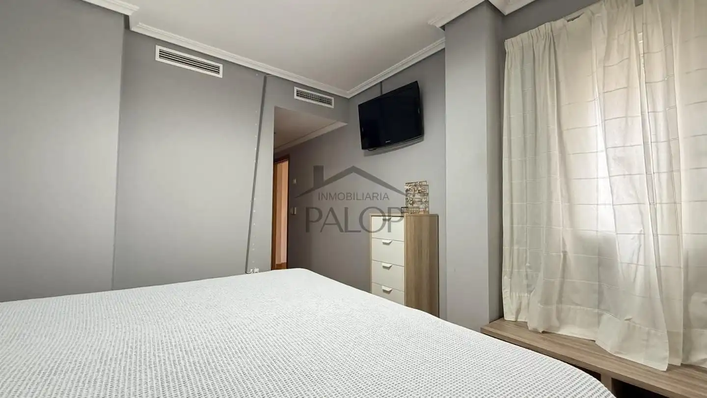 Dormitori de Pis en venda en Carcaixent amb Parquet, Terrassa i Traster