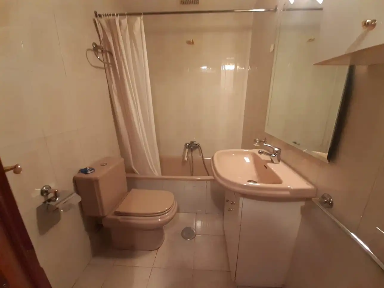 Bathroom of Duplexes for sale in Zamora Capital   with Heating and Balcony