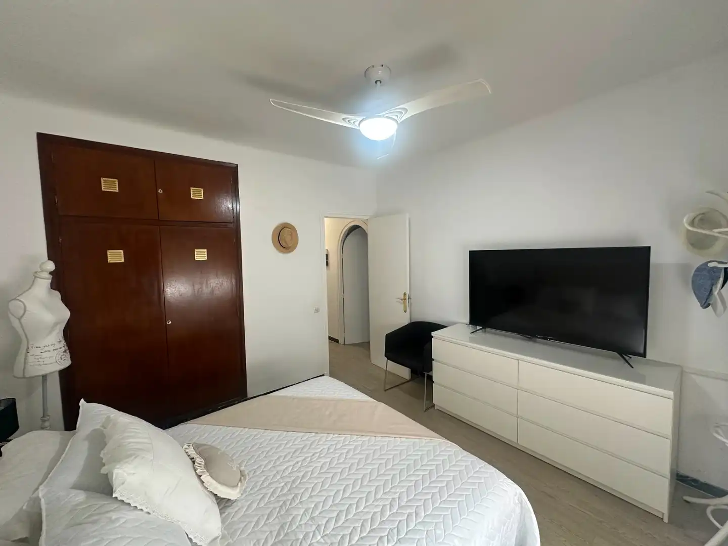Dormitori de Casa o xalet en venda en Mont-roig del Camp amb Aire condicionat, Jardí privat i Terrassa