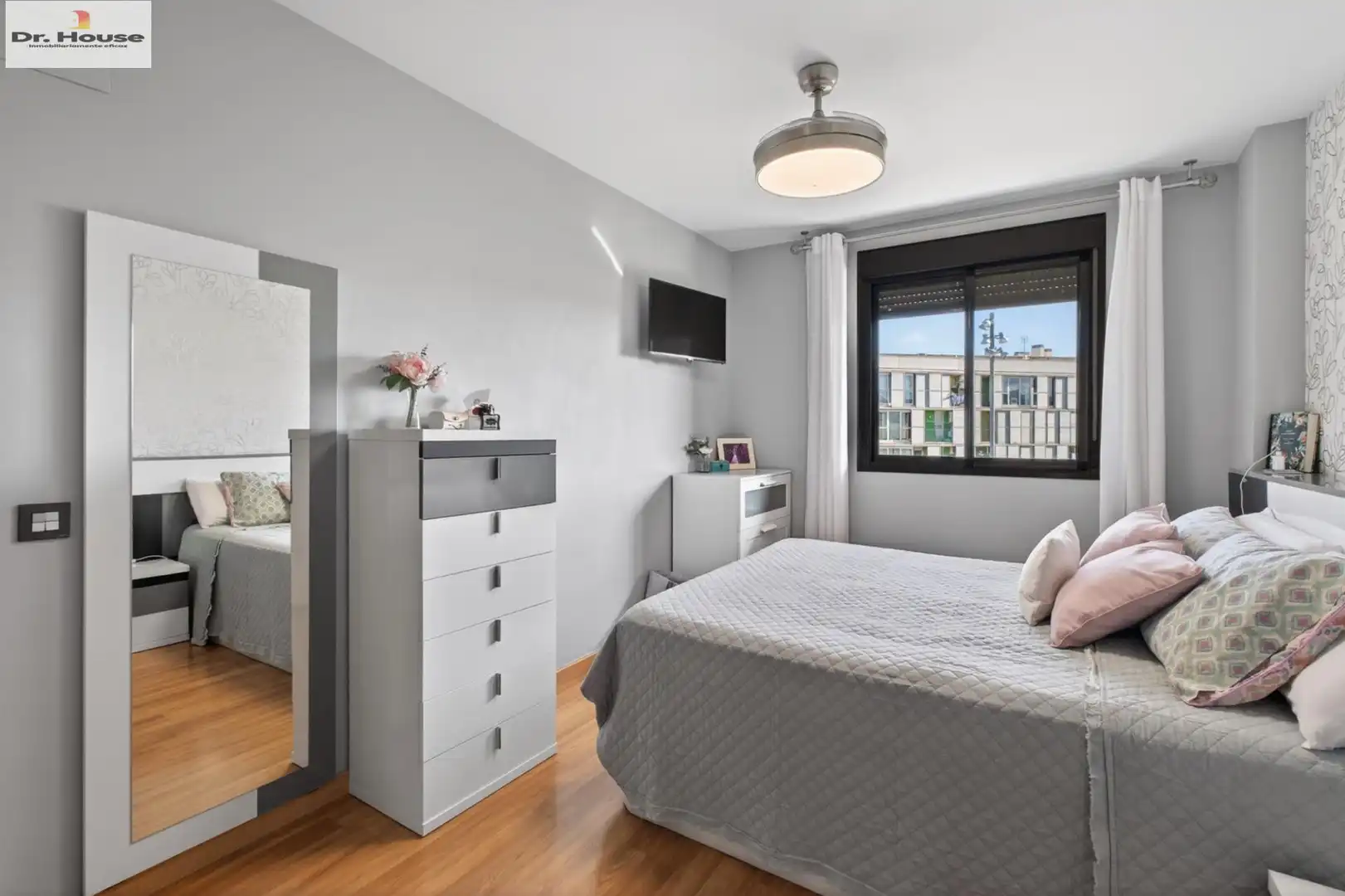 Bedroom of Flat for sale in Málaga  with Air Conditioner, Heating and Storage room