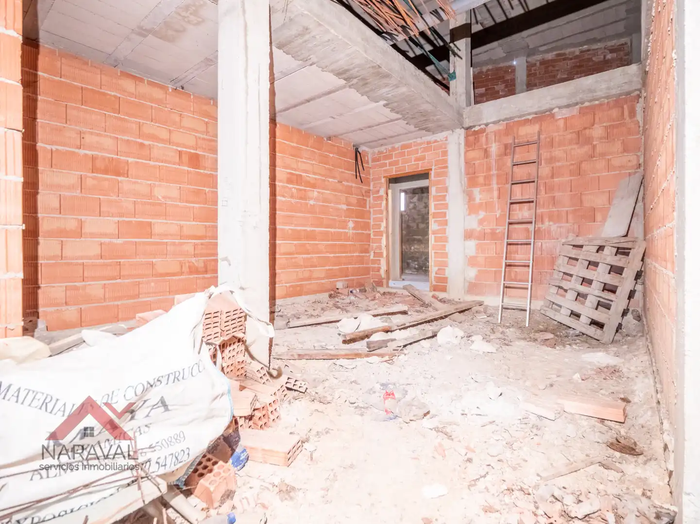 Casa adosada en venda en Mendaza amb Traster