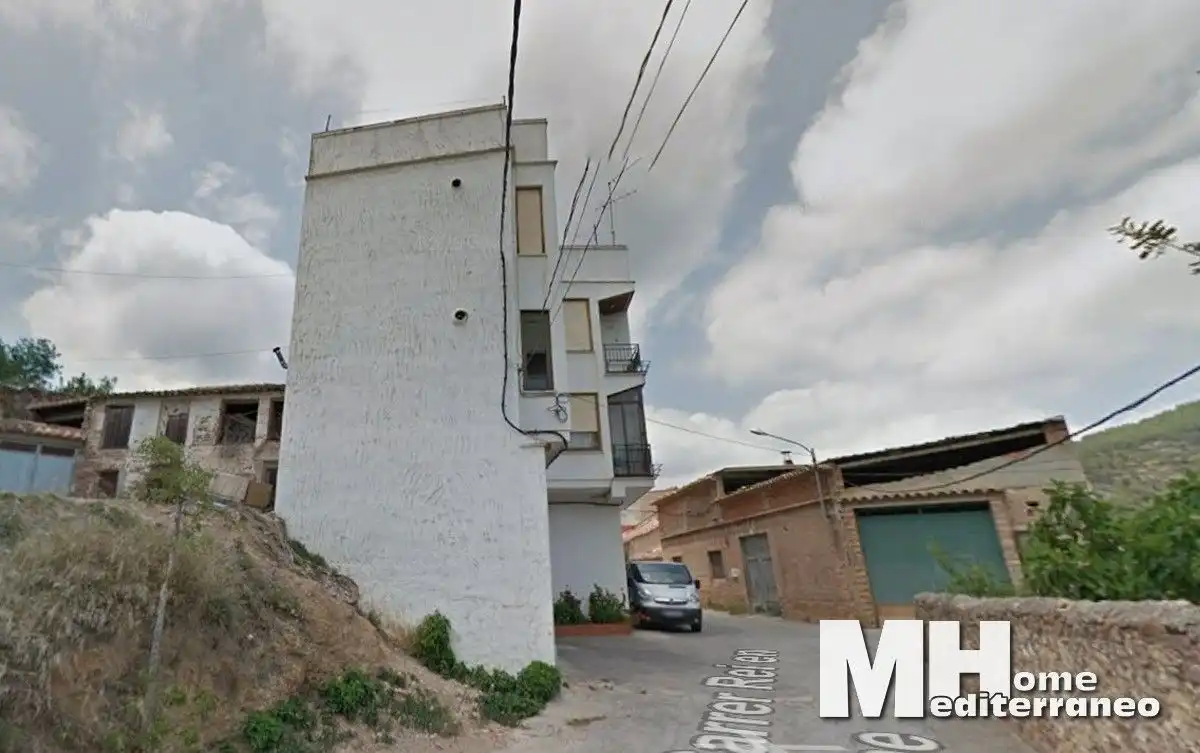 Vista exterior de Piso en venta en Eslida