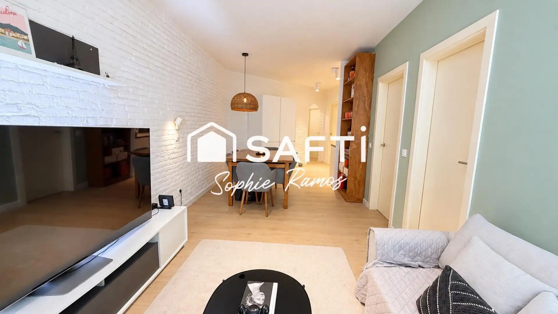 Exterior view of Flat for sale in Sant Martí