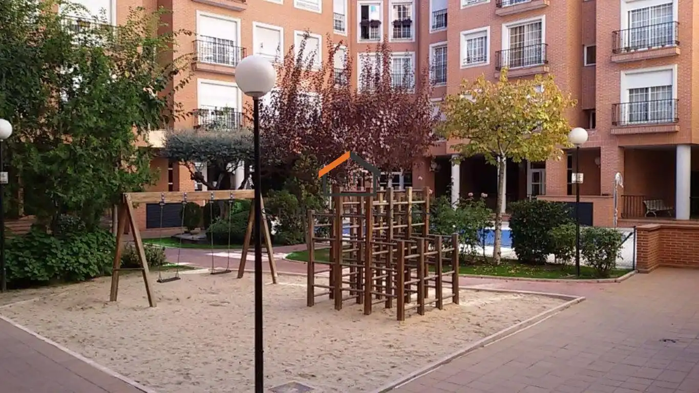 Vista exterior de Pis de lloguer en Madrid amb Aire condicionat, Calefacció i Parquet