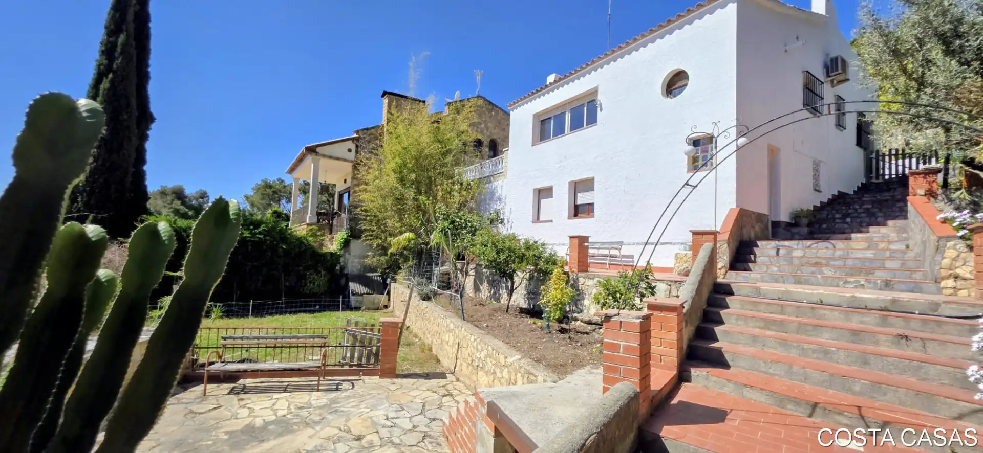 Vista exterior de Casa o chalet en venta en Olivella con Aire acondicionado, Jardín privado y Alarma