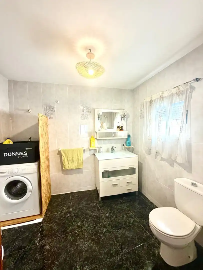 Bathroom of Houses for sale in Iznájar  with Terrace and Furnished