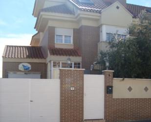 Exterior view of Single-family semi-detached for sale in Cobeña