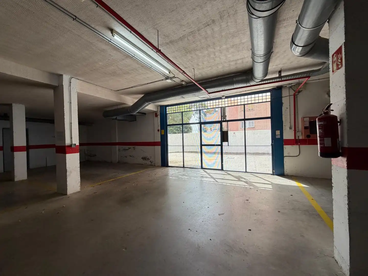 Parking de Piso en venta en Benalmádena con Aire acondicionado, Terraza y Trastero